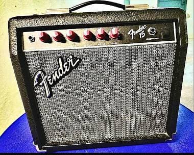 Fender Fender 15 Red knob cedo.