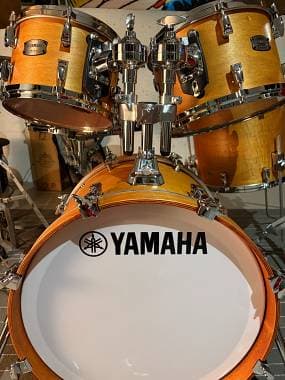 Yamaha Absolute Hybrid Maple (bop/jazz kit) 18, 10, 12, 14