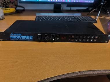 Alesis Midiverb 2