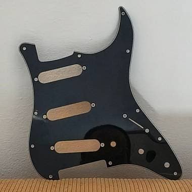 Battipenna Squier by Fender per Stratocaster / Fat Strat SSS