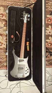 Rickenbacker 4003 S/5 5 Corde Jetglo