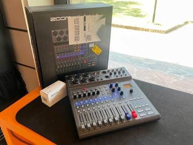 Zoom Livetrak L-8 Usato