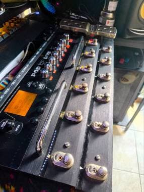 Line6 POD X3 LIVE Pedaliera Multieffetto per Chitarra e Basso
