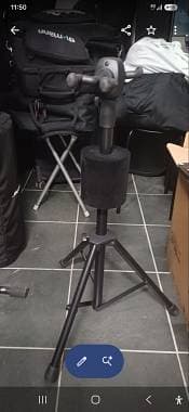 K&M 17620 double guitar stand