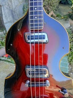 Meazzi Violin 1965, tipo Hofner