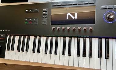 Native Instruments Kontrol S61 MK3