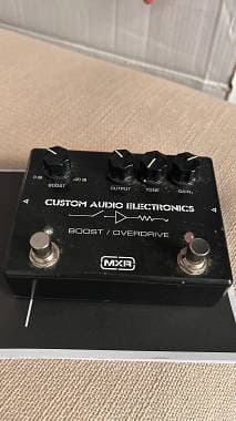 MXR CUSTOM AUDIO ELECTRONICS MC402 BOOST/OVERDRIVE