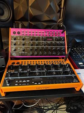 Behringer Edge + Crave + mobiletto.