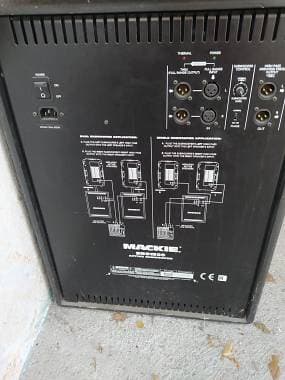 Mackie sub woofer