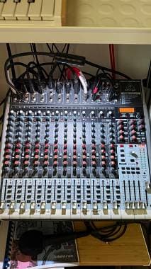 Behringer Xenyx QX2442USB