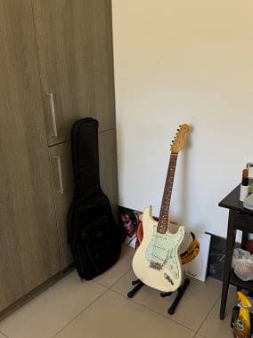 Fender Fender Vintera 60s Stratocaster Modified