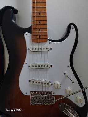 Squier by Fender Classic Vibe 50