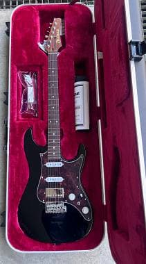 Ibanez AZ2204N-BK nera serie Prestige made in japan