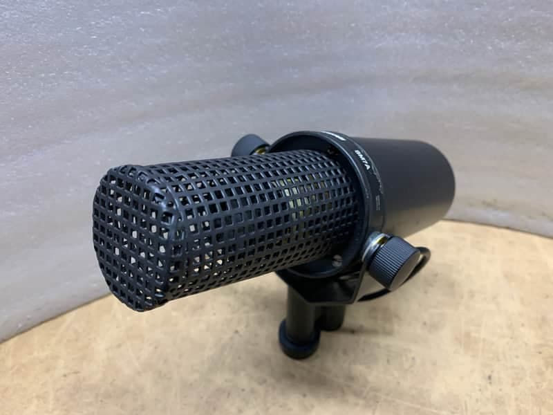 SHURE SM7A MICROPHONE- VINTAGE! RARE!! AWESOME SOUND! MAKE OFFER!