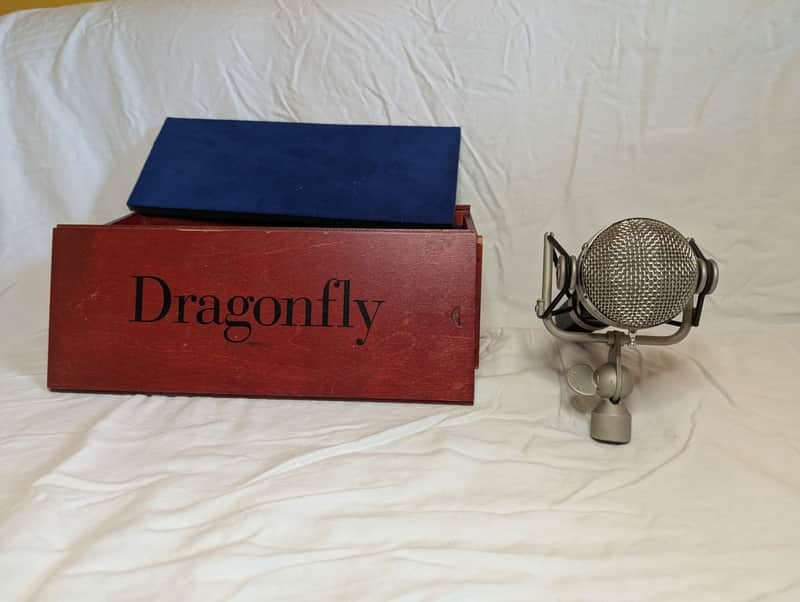 Blue Dragonfly Condenser Microphone w/ Shockmount & Wood Box