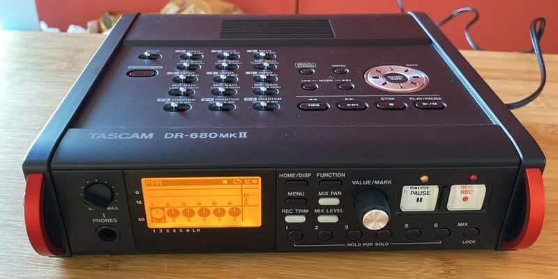 Tascam DR-680MKII professional 6-track / 8-track portable field recorder