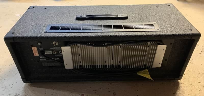 Peavey 400BH Series XR 680C 8-Channel Powered Mixer
