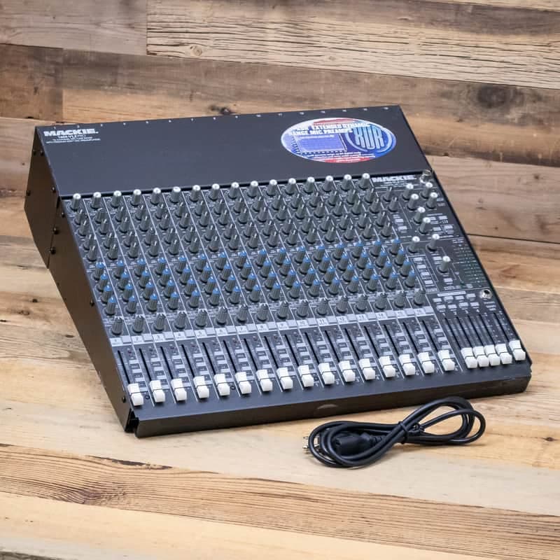 Mackie 1604 VLZ 16-Channel Mixing Console 1604VLZ Mixer Live Stage Band U288500