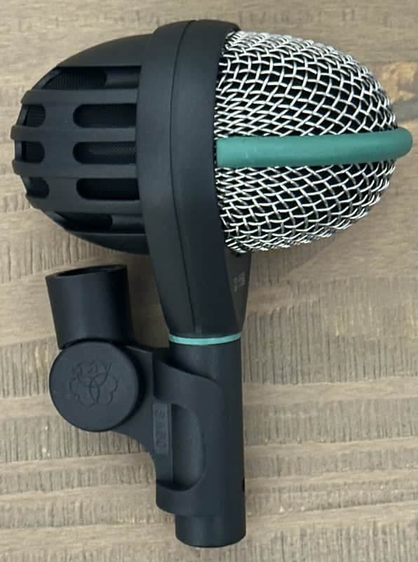 AKG D112 Large-Diaphragm Dynamic Kick Drum Microphone 2010s - Black
