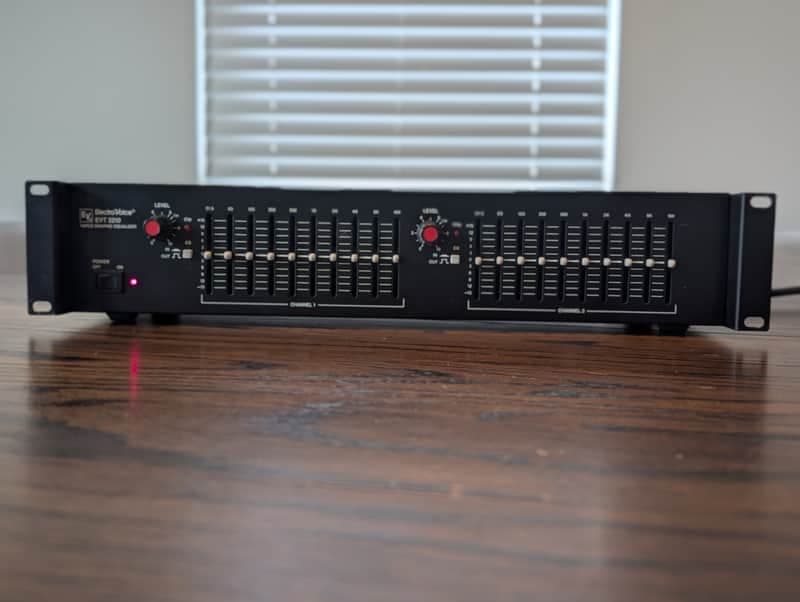 Electro-Voice EV EVT 2210 | Tapco Stereo One-Octave Equalizer | 10 Band EQ