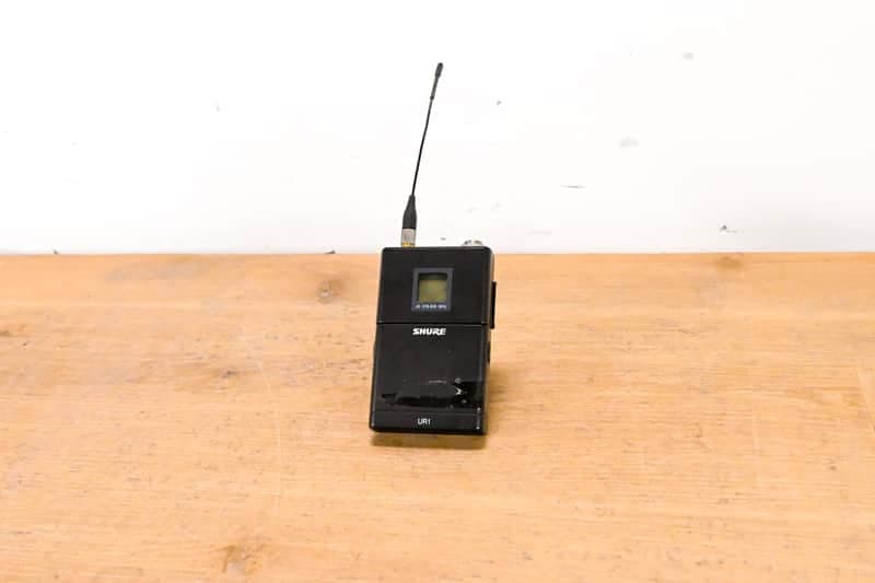 Shure UR1 Wireless Bodypack Transmitter - J5 Band: 578-638 MHz CG0151P
