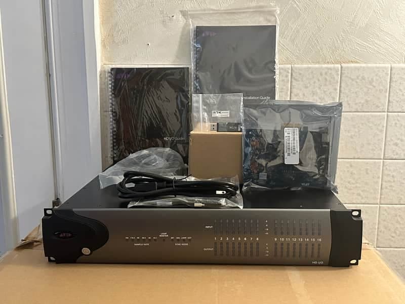 Avid HDX 16 x 16 I/O Analog Interface,Avid Native Card and Pro Tools Ultimate 2026.4 ilok 2
