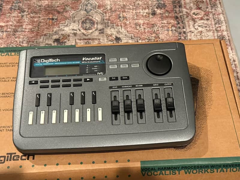 DigiTech Vocal workstation 98 - Grey