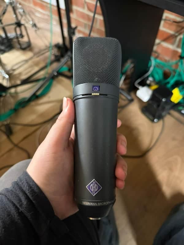 Neumann U 87 Ai mt Large Diaphragm Multipattern Condenser Microphone 1986 - Present - Matte Black
