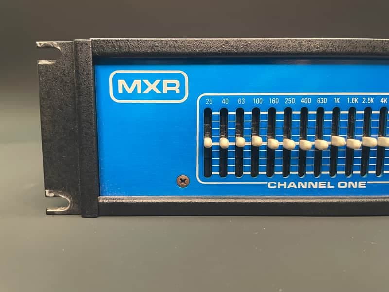 Vintage MXR Model 124 Dual Fifteen Band Graphic Equalizer | Blue Face | Stereo Rack EQ | USA