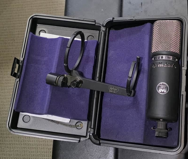 CAD Equitek E300 Large Diaphragm Multipattern Condenser Microphone 1990s - Black