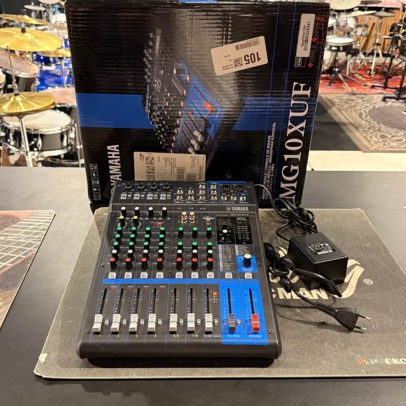 Yamaha MG10XUF 10 Channel Analog Mixer 2018 - Present - Black