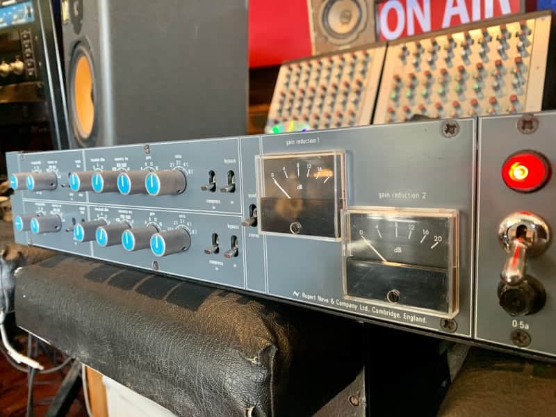 Neve 33609 Discrete Stereo Compressor / Limiter Metal Knob 1970s - Blue