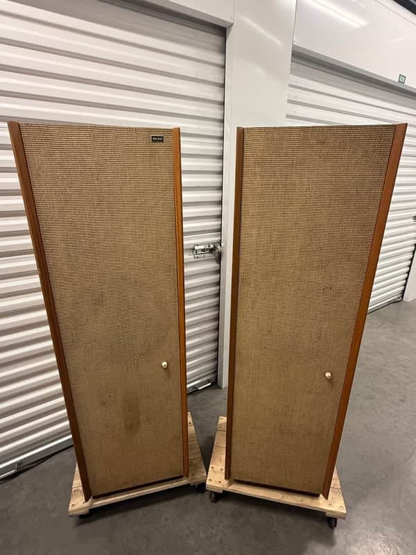 Klein and Hummel OX tube studio monitors 1958 - wood