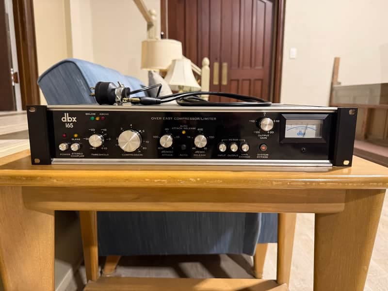 dbx 165 Over Easy Compressor / Limiter 1970s - Black
