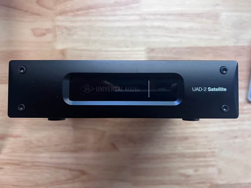 Universal Audio UAD-2 Satellite Thunderbolt — Quad Core DSP Accelerator 2014 - Black