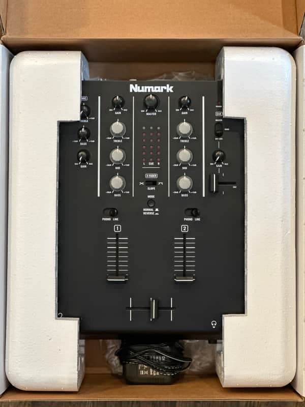 Numark M2 DJ Mixer 2010s - Black