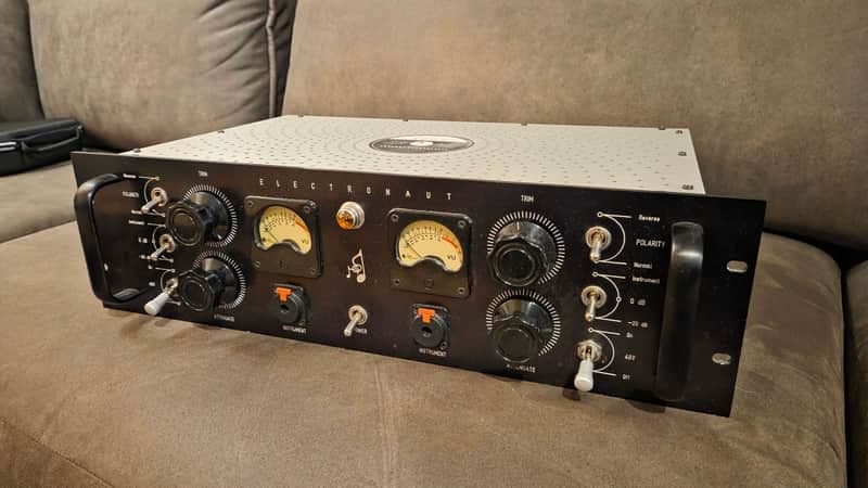 Electronaut M63 2010 - Black