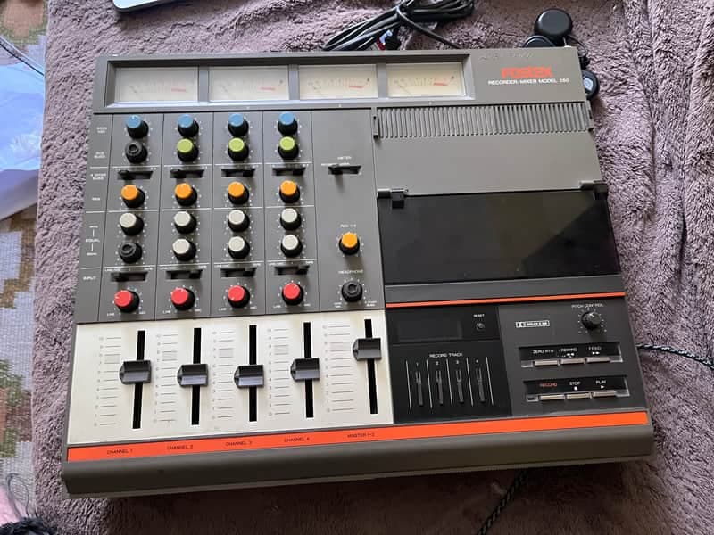 Fostex 250 1981-1985 - matt grey, silver