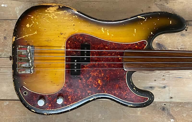 Fender Precision Bass Fretless with Rosewood Fingerboard 1970 Sunburst