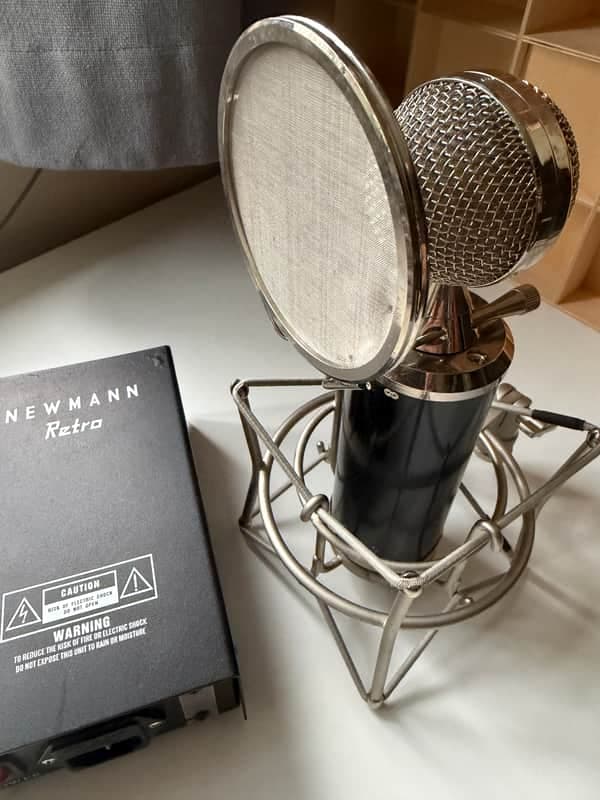 Newmann Retro Multi-pattern Valve Microphone RARE