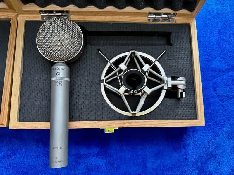 ADK 3 Zigma C-LOL-67 with shock mount and wood case