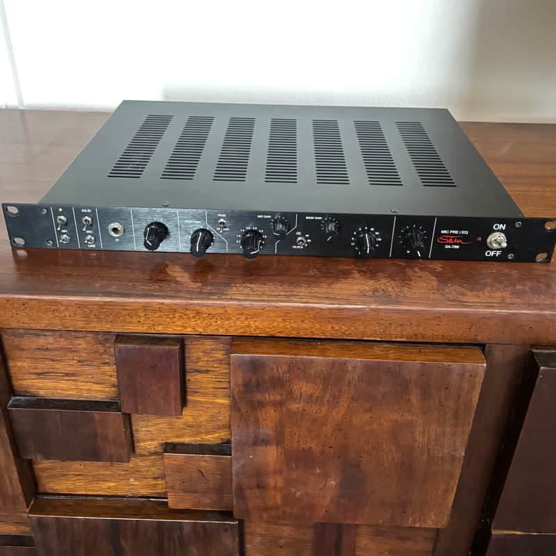 Stam SA-T69 Mic Preamp / EQ (Helios 0011 clone)