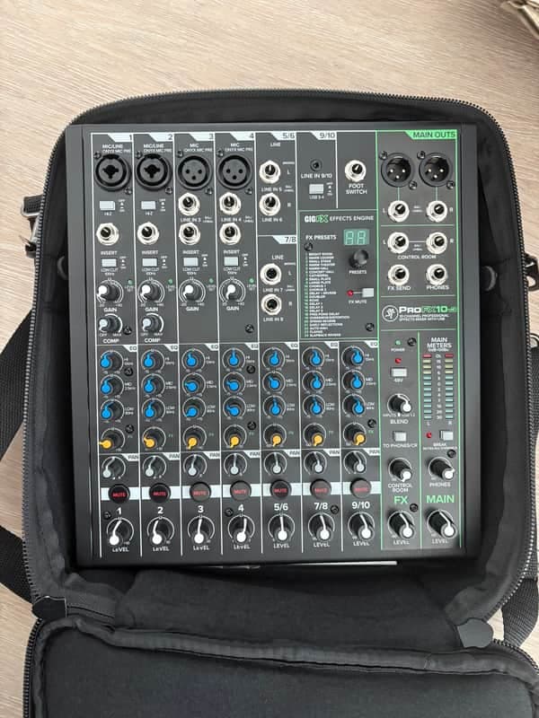 Mackie ProFX10v3 10-Channel Effects Mixer 2020 - Present - Dark Gray