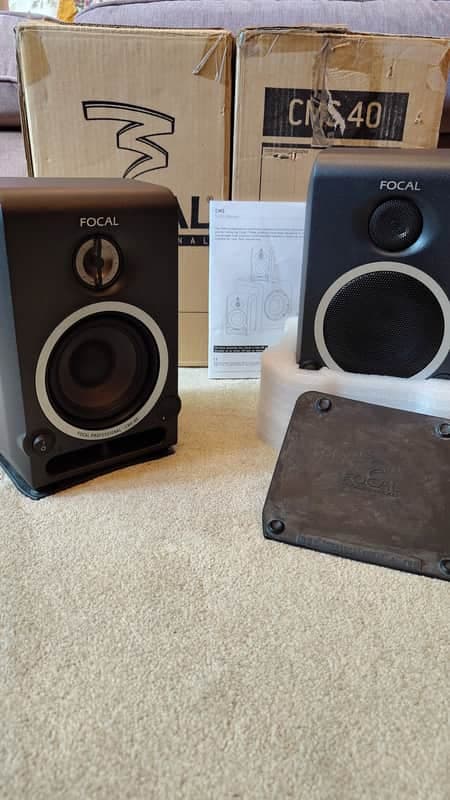 Focal CMS40 4" Powered Monitor (Pair) 2010s - Gray