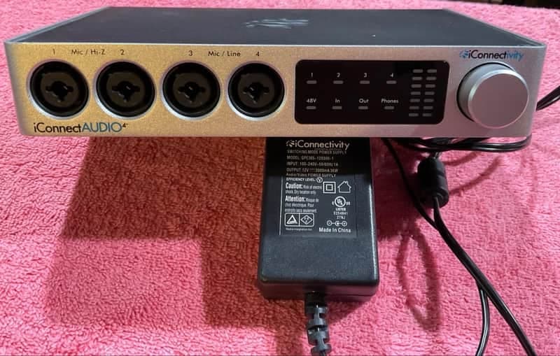 iConnectivity iConnectAUDIO4+ USB Audio Interface 2010s Silver