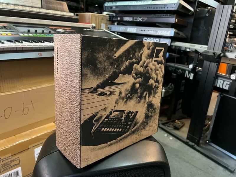 Elektron Digitone 8-Voice Digital Synthesizer in box //ARMENS