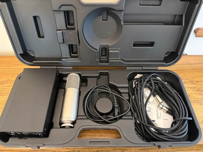 RODE K2 Large Diaphragm Multipattern Tube Condenser Microphone 2004 - Present - Silver