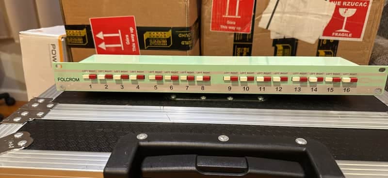 Roll Music Systems Folcrom RMS216 2010s - Two-Tone