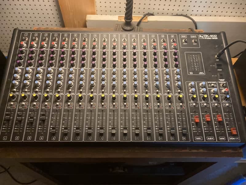 EV BK1632 16 Channel Mixer with Spring Reverb