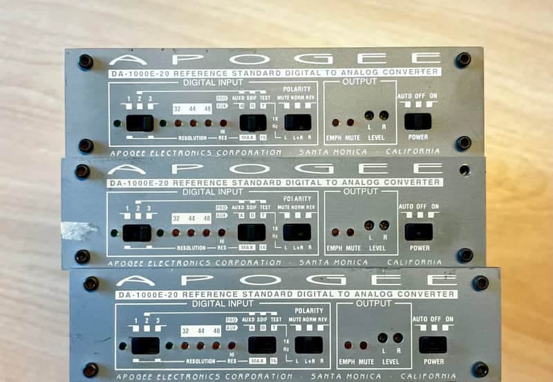Apogee DA-1000E-20 1990s - Grey